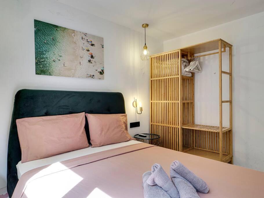 Casa Maria Townhouse- Terrace-4 Bedrooms L'Hospitalet de Llobregat Esterno foto